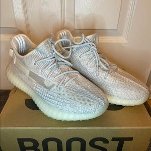 SOLD  Yeezy Boost 350 V2